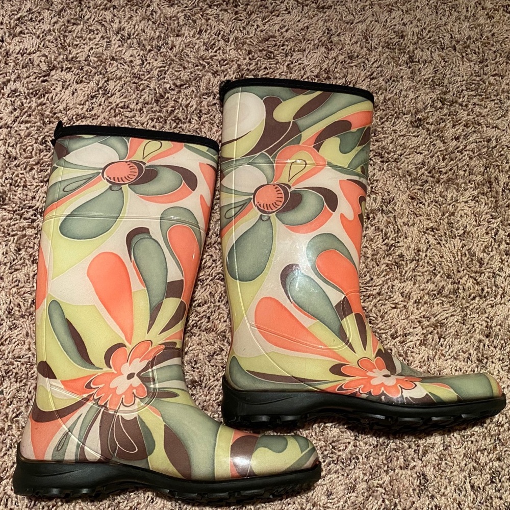 Kamik Women’s Rain Boots, US 8, colorful design